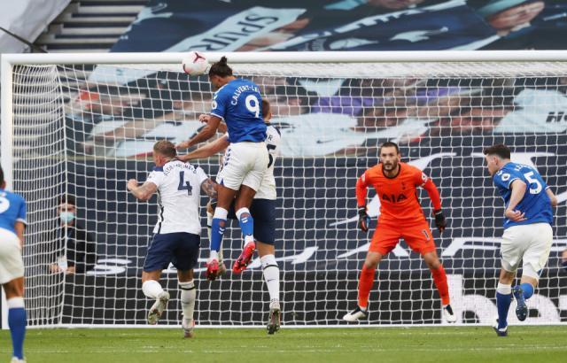 【观察】习惯性晚节不保 穆帅为何难防定位球？